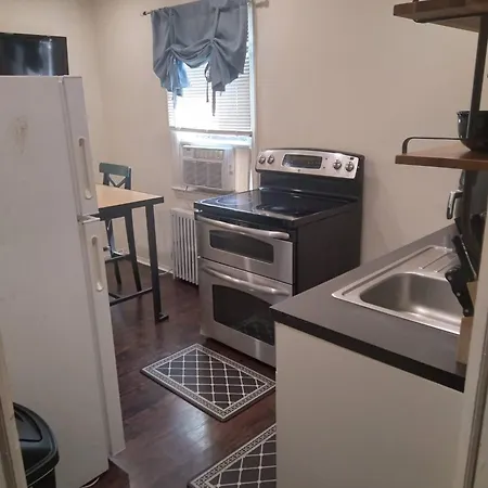 Beautiful C&C Apartment Elmont Exterior photo