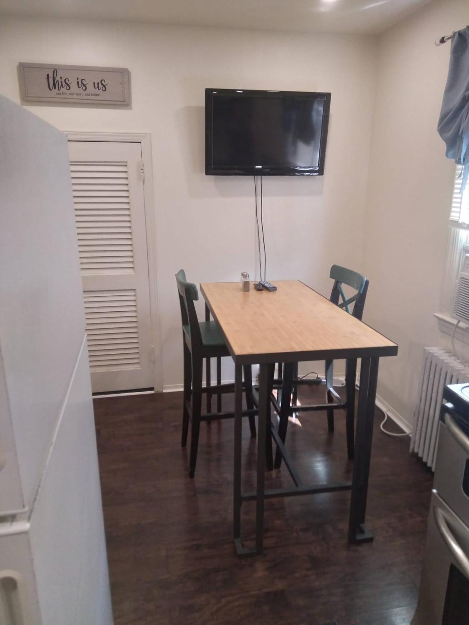Homestay Beautiful C&c Elmont