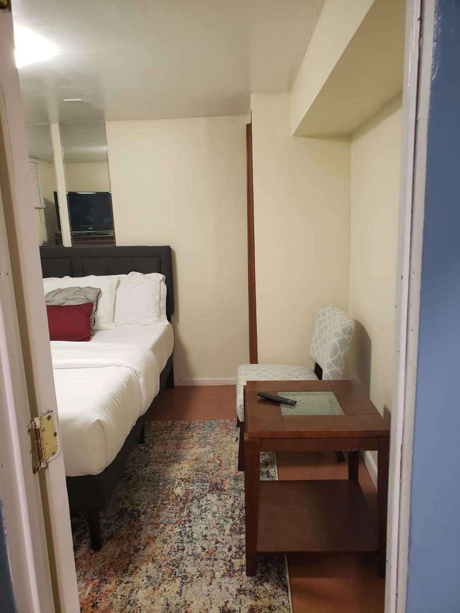 Homestay Beautiful C&c Elmont